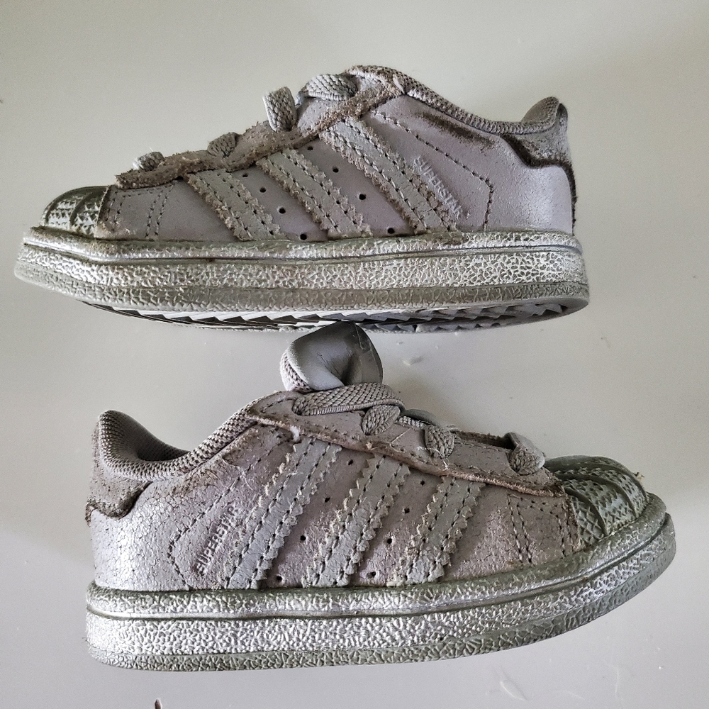 Baby Shell Toe Adidas - Picture 2 of 6
